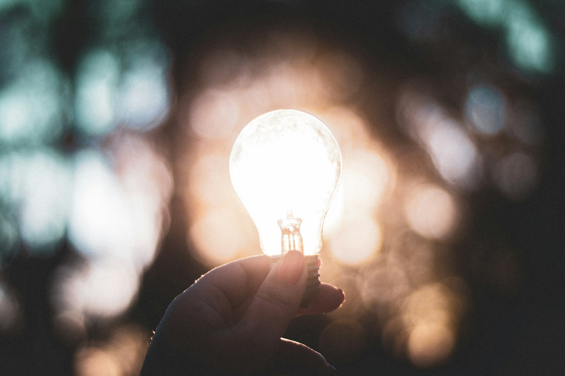 God’s Power Never Flickers